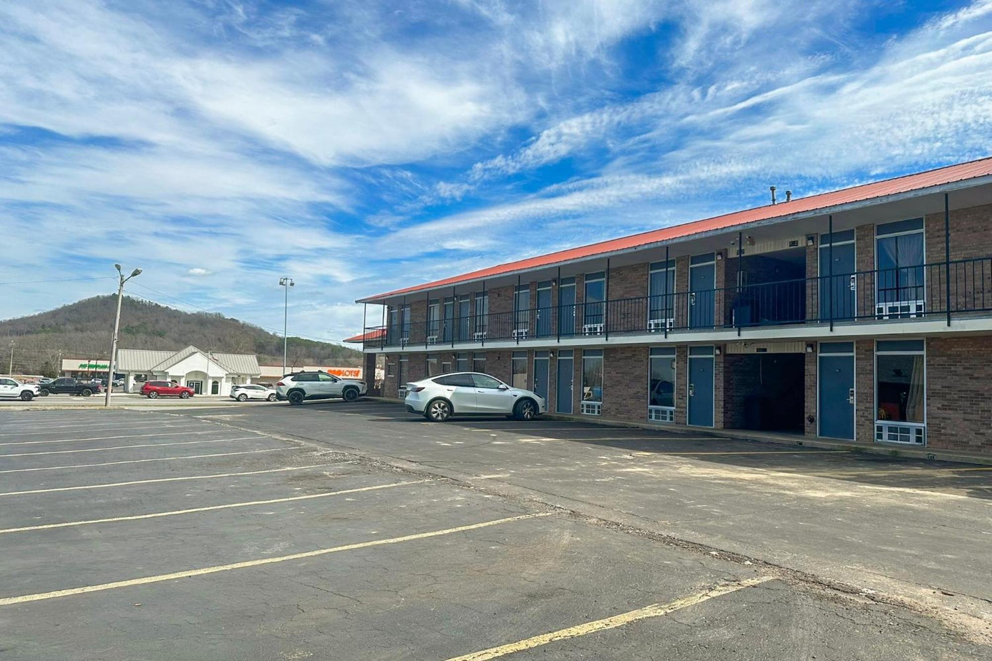 Regal Inn Guntersville By Oyo Hwy 431 Екстер'єр фото