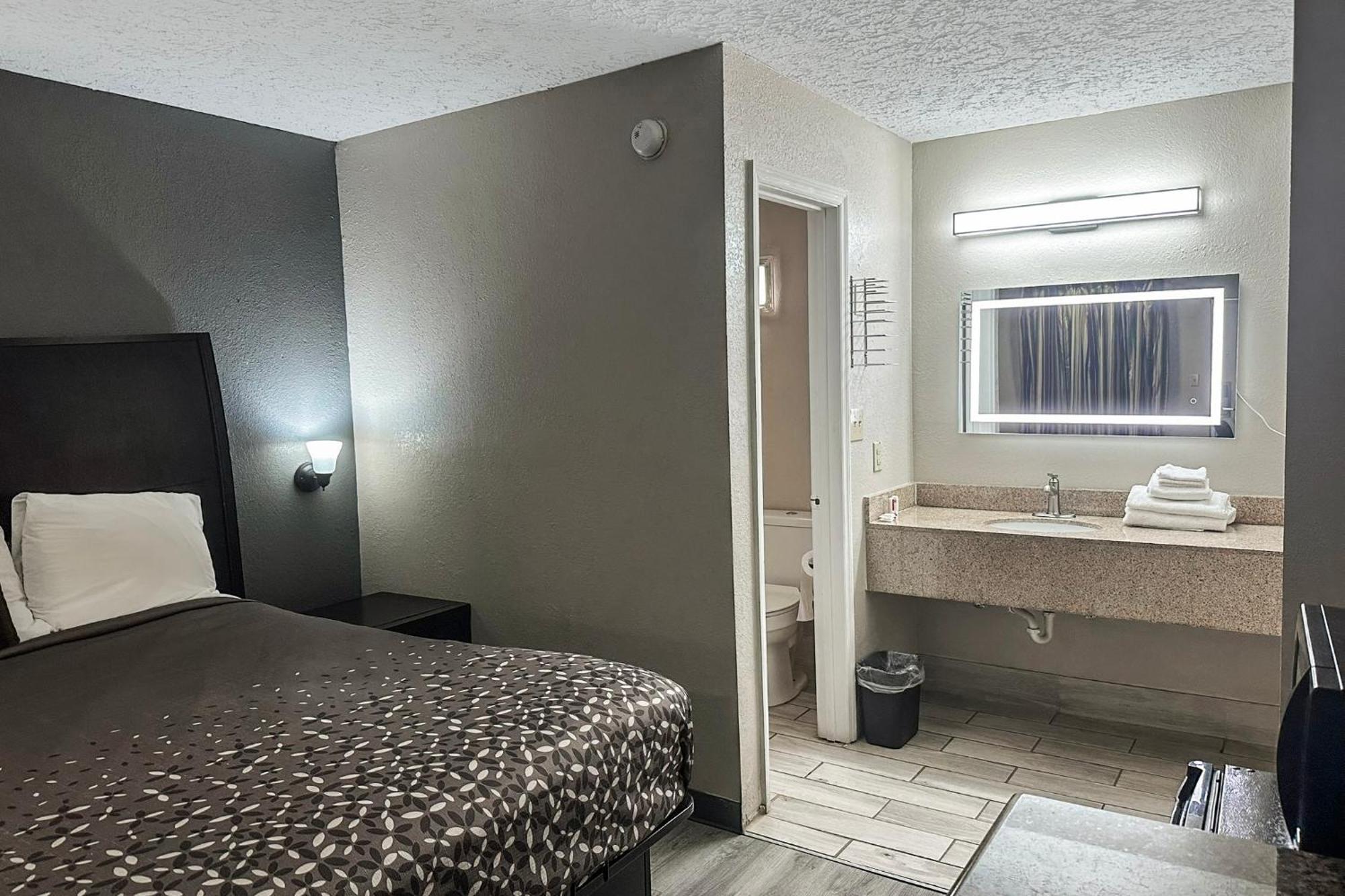 Regal Inn Guntersville By Oyo Hwy 431 Екстер'єр фото
