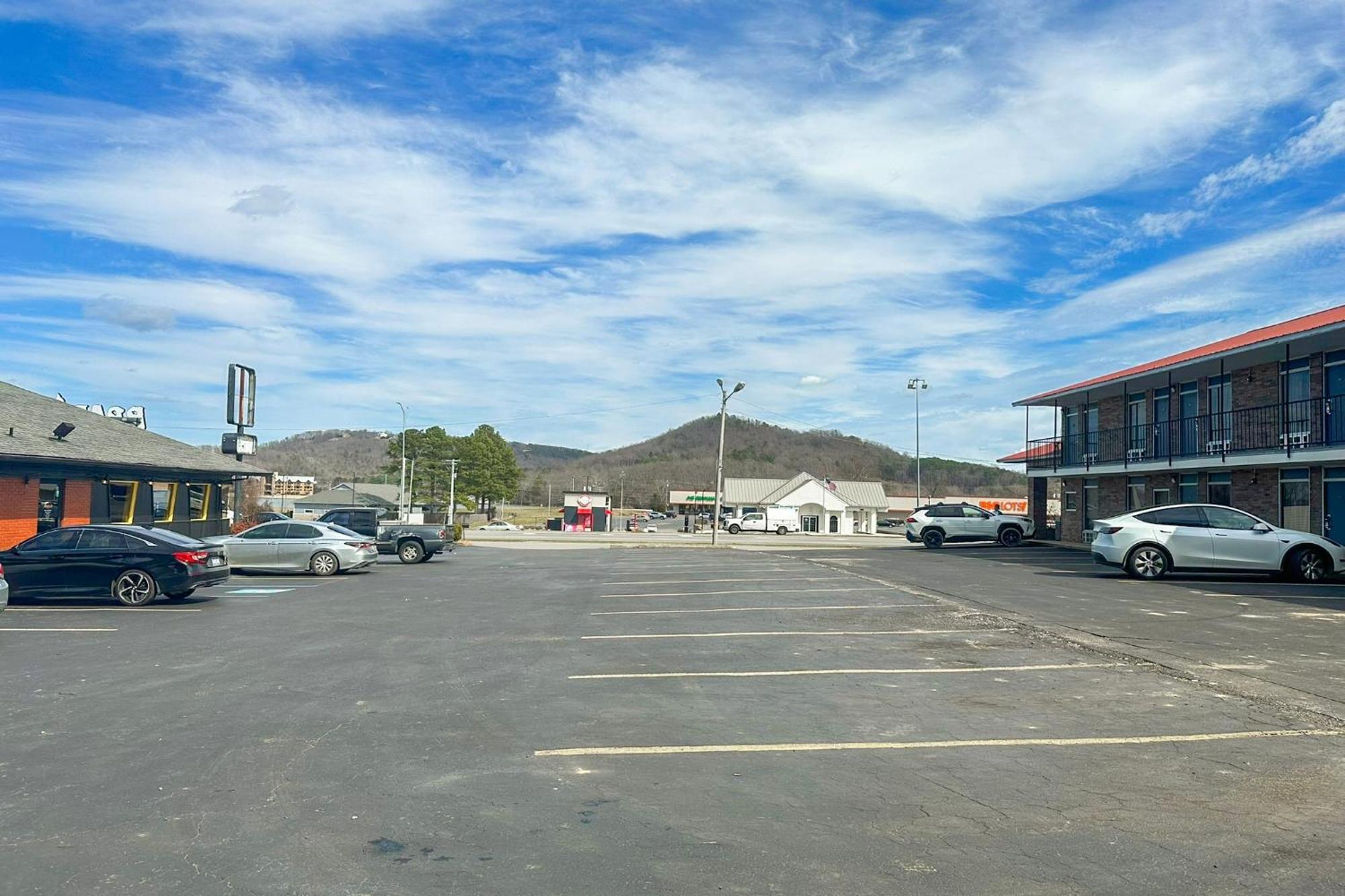 Regal Inn Guntersville By Oyo Hwy 431 Екстер'єр фото